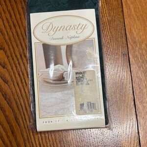 Dynasty Dark Green Damask Napkins